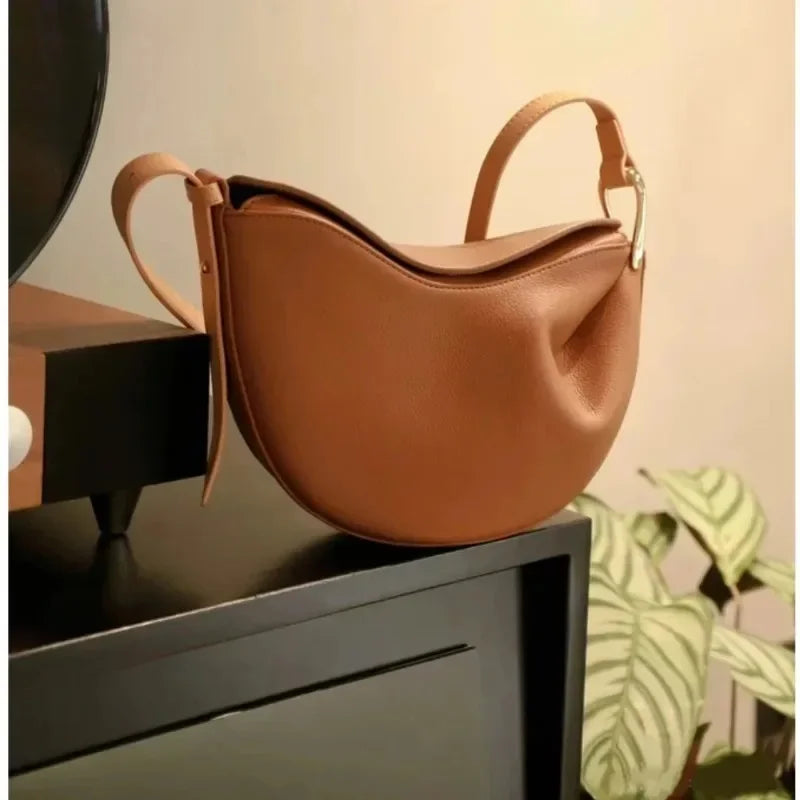 The Azmira Hobo